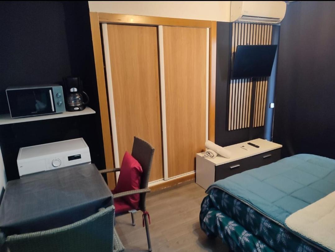 Apartamento Segunda Linea De La Playa Capellan ซาลอว์ ภายนอก รูปภาพ